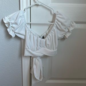 White criss cross tie back top xs